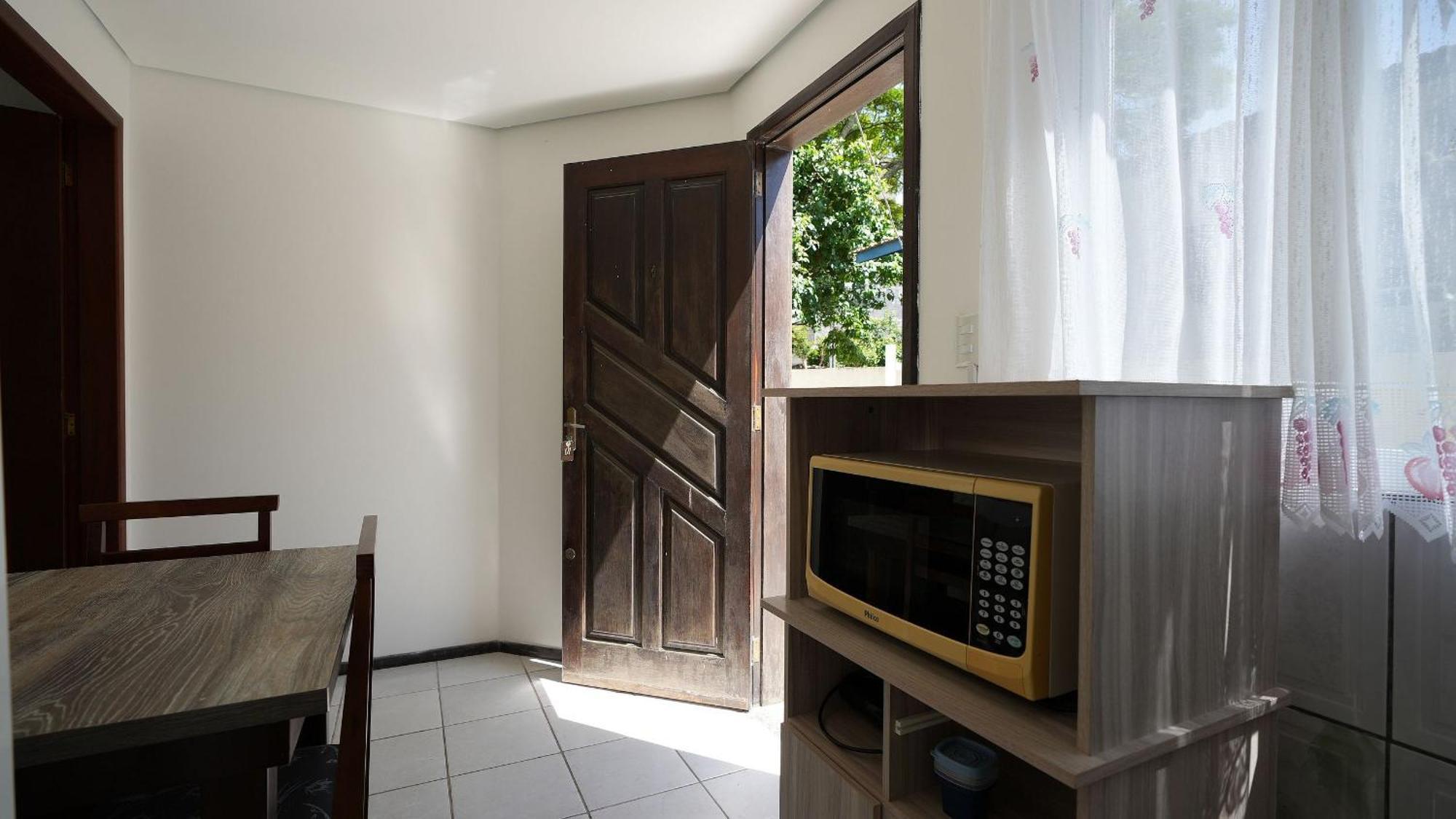 Residencial Adolfo - Mestre Naro Bombinhas Exteriör bild