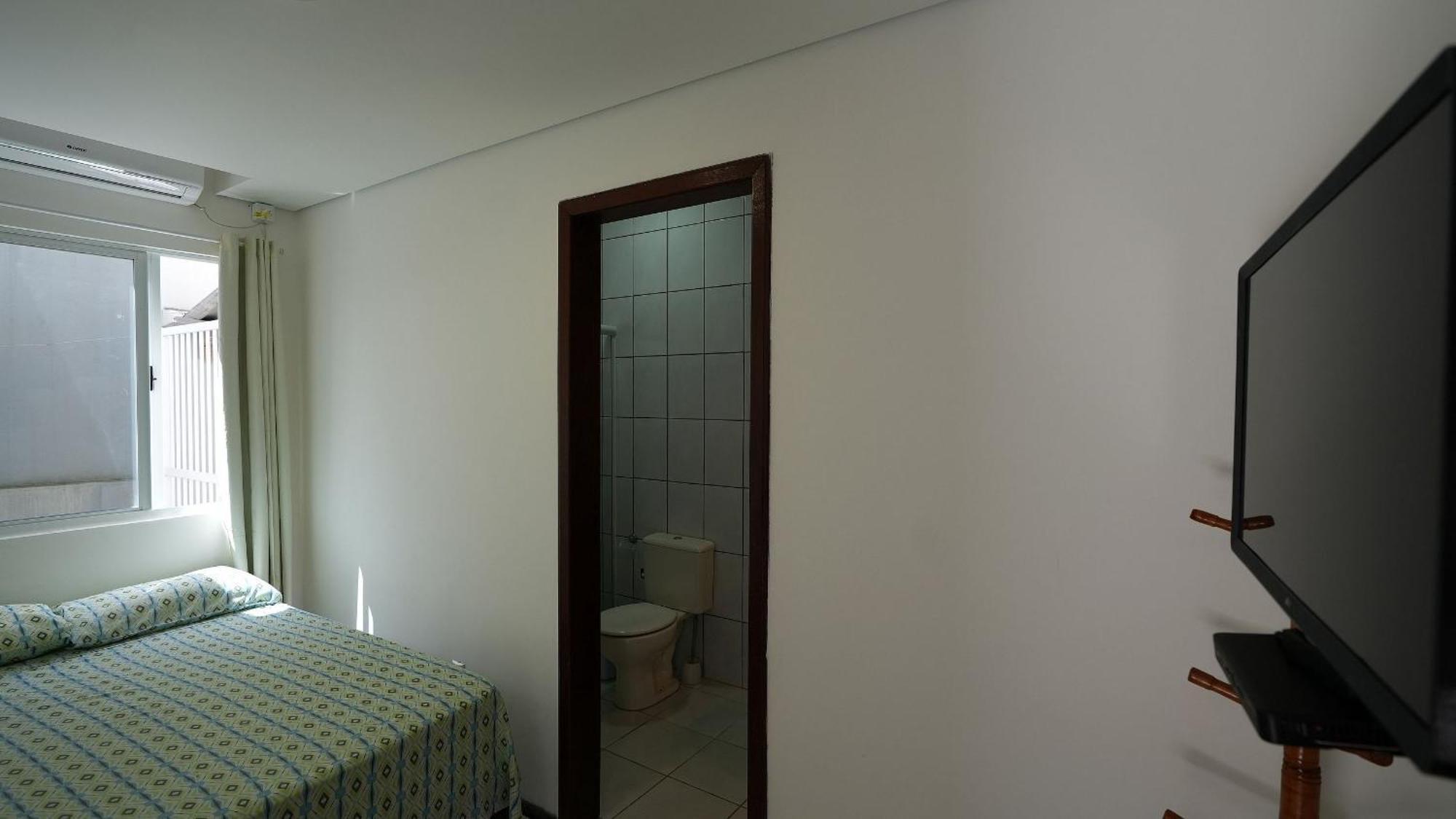 Residencial Adolfo - Mestre Naro Bombinhas Exteriör bild