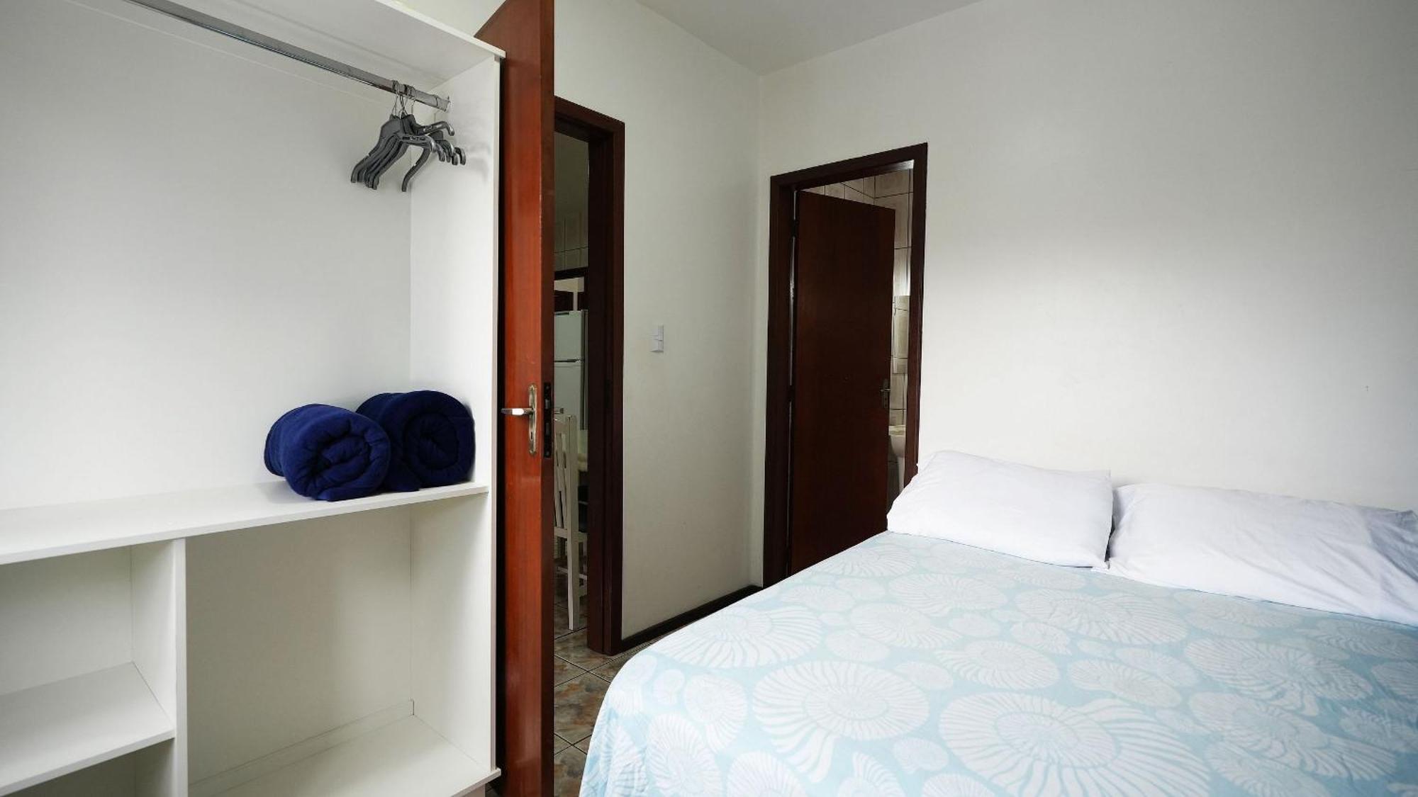 Residencial Adolfo - Mestre Naro Bombinhas Exteriör bild