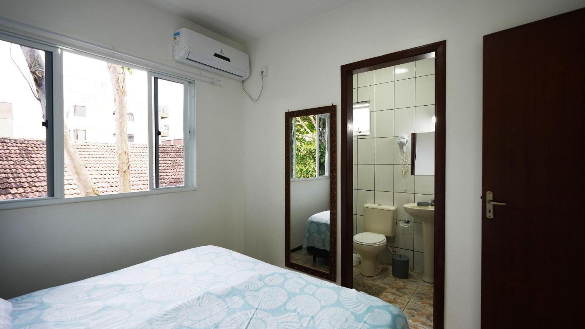 Residencial Adolfo - Mestre Naro Bombinhas Exteriör bild