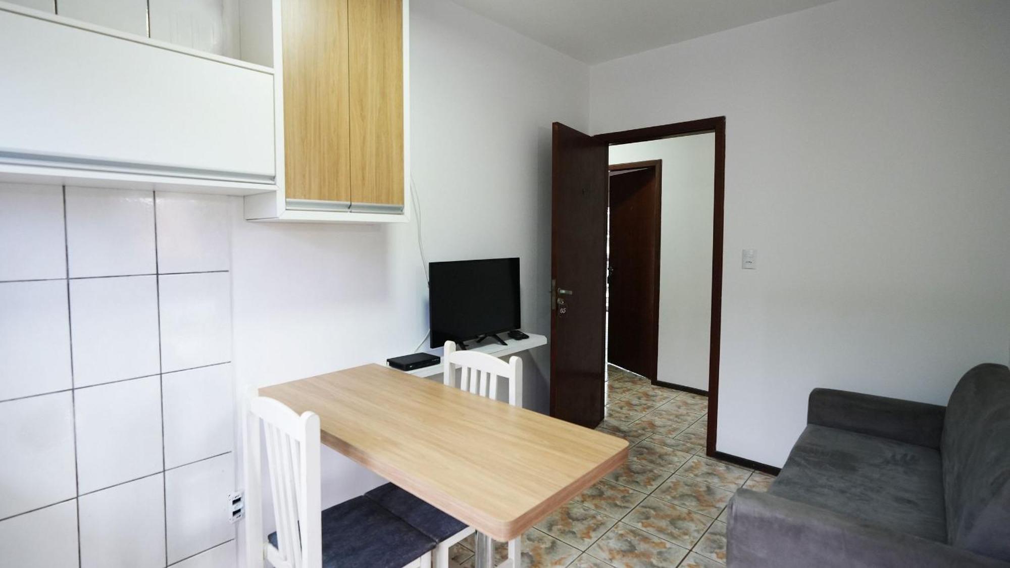 Residencial Adolfo - Mestre Naro Bombinhas Exteriör bild
