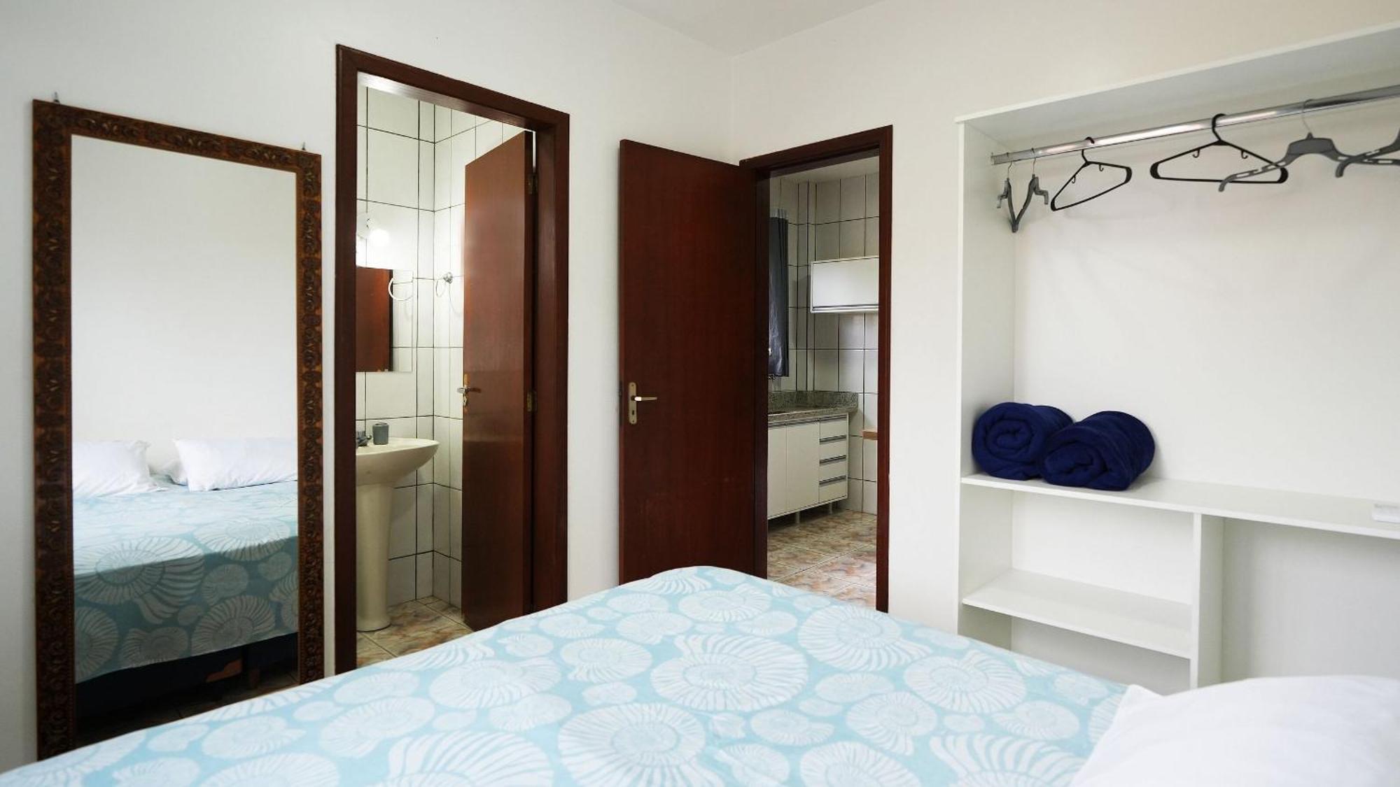 Residencial Adolfo - Mestre Naro Bombinhas Exteriör bild